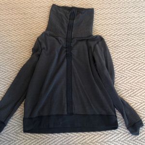 Lululemon scuba pullover